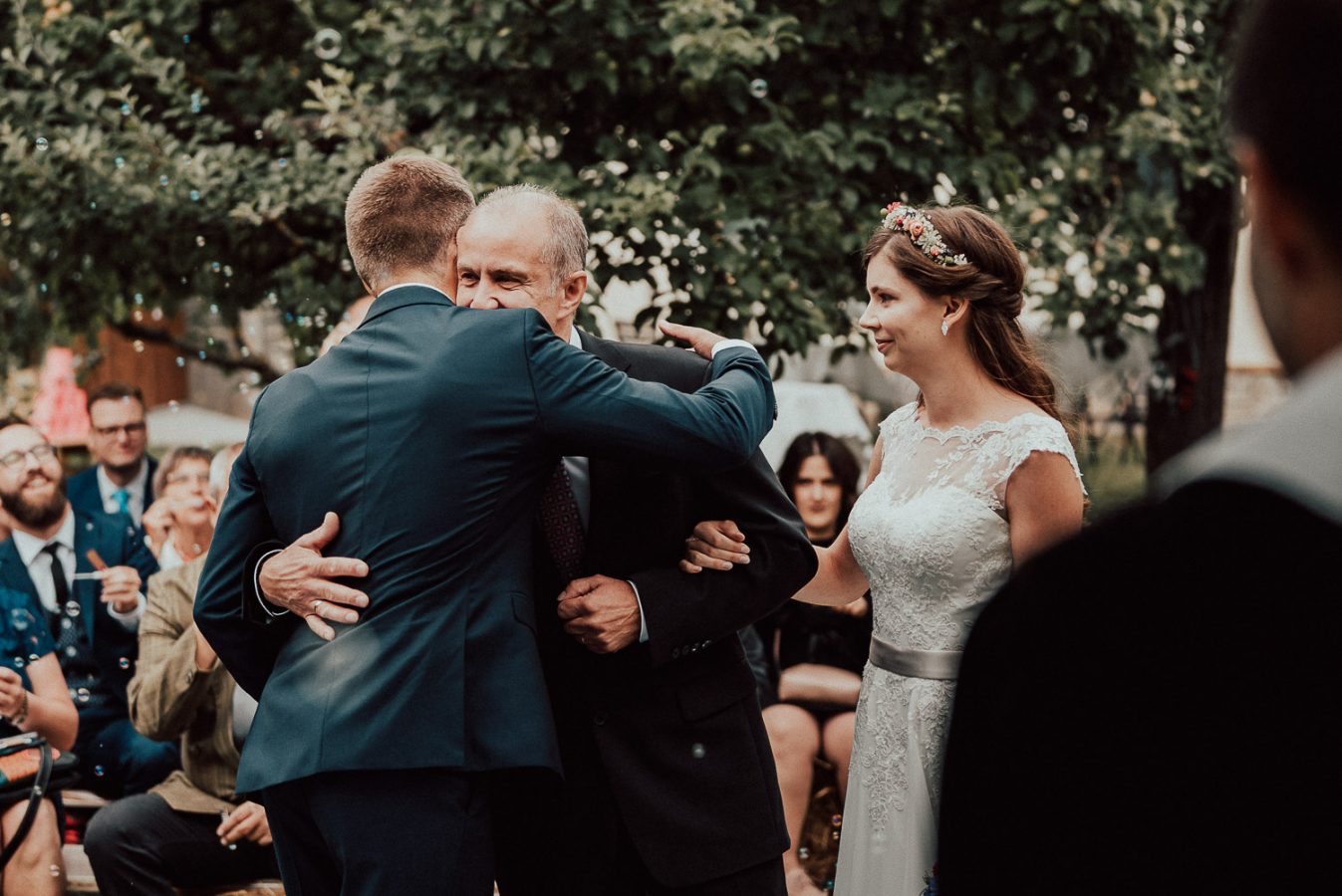 boho-hochzeit-mit-trauung-im-freien-0016