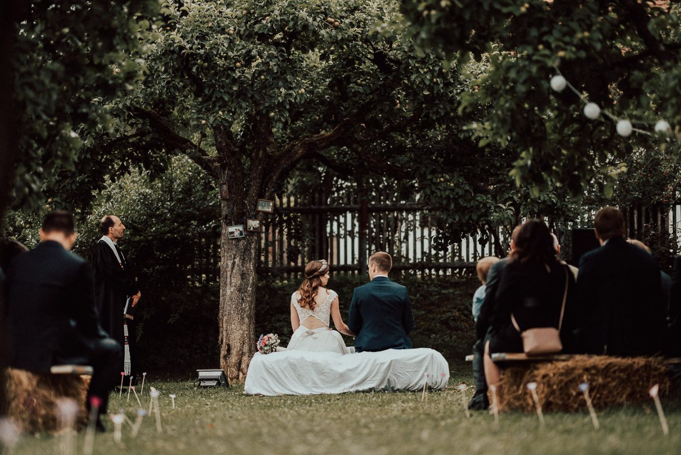 boho-hochzeit-mit-trauung-im-freien-0021