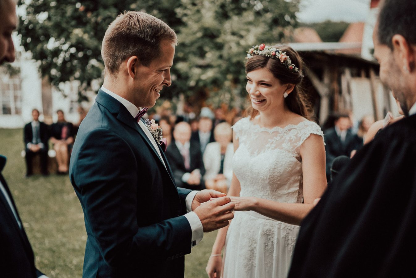 boho-hochzeit-mit-trauung-im-freien-0025