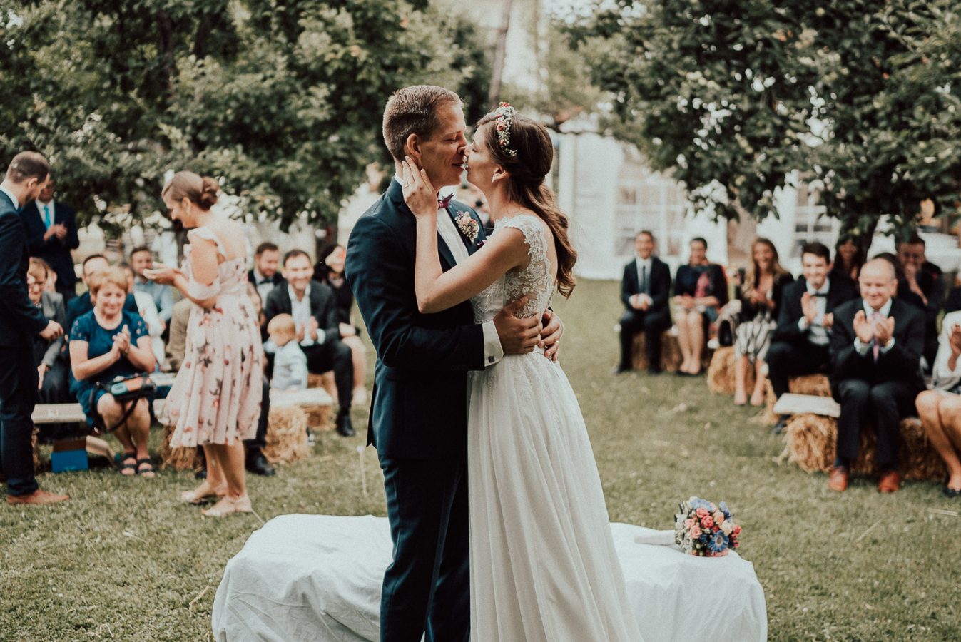 boho-hochzeit-mit-trauung-im-freien-0027