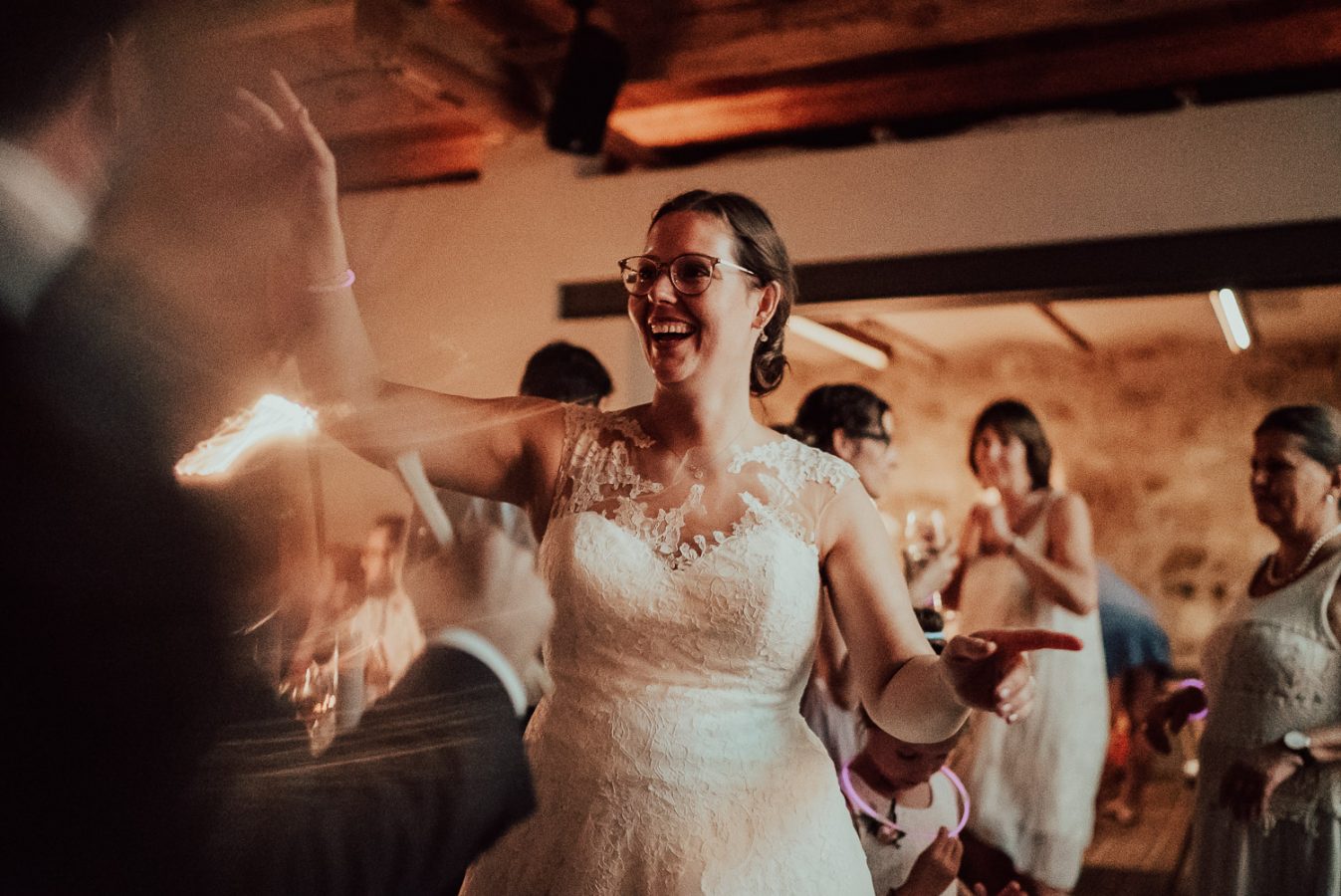 liebevolle-stodlhochzeit-0108