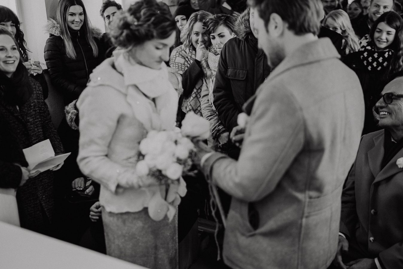 winterhochzeit-mit-weihnachtsmarkt-0047