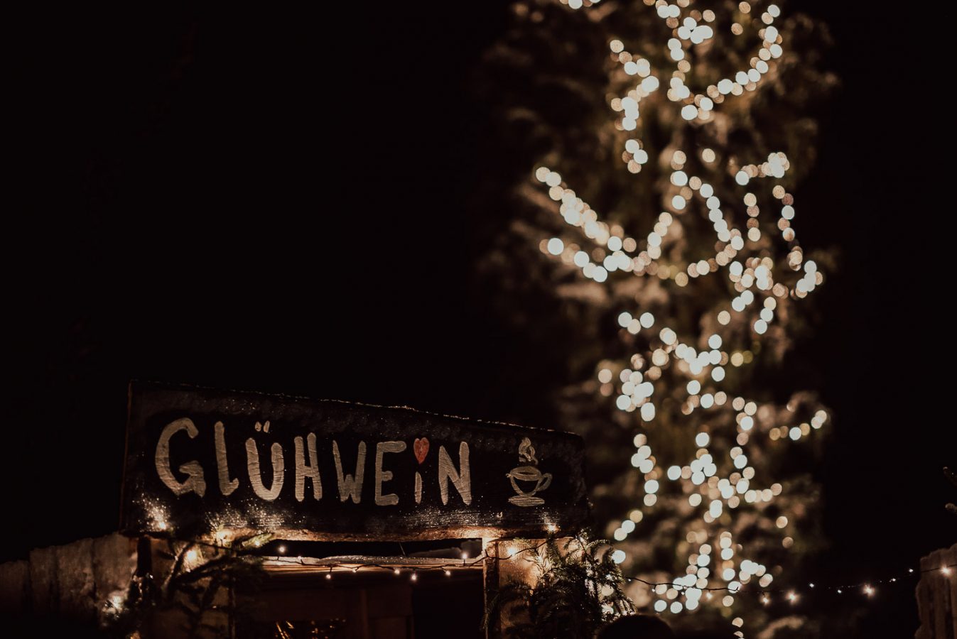 winterhochzeit-mit-weihnachtsmarkt-0073